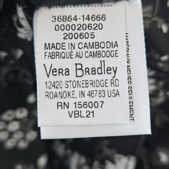 Vera Bradley RFID Convertible Wristlet, Pattern is Black Bandana Medallio - Picture 6 of 6